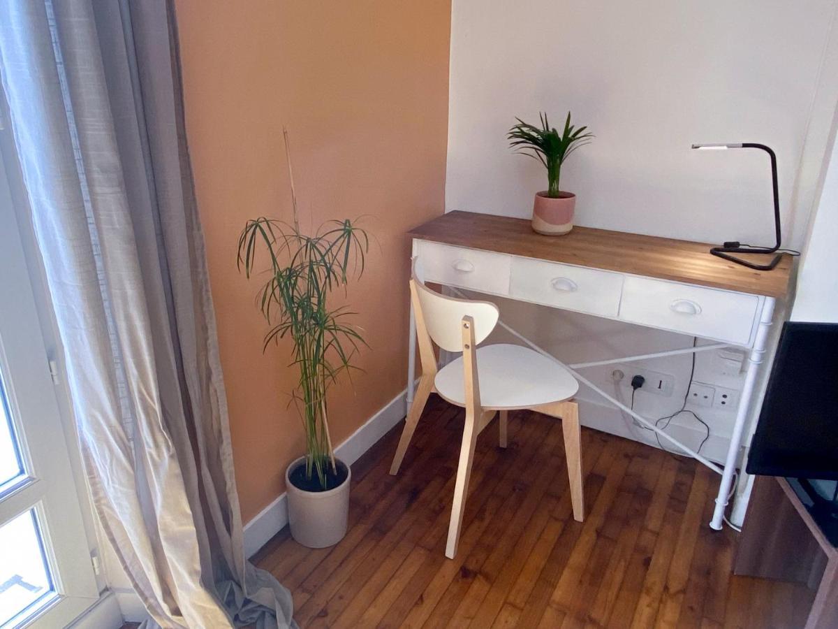 Appartement Spacieux Avec Balcon Et Parking Brest Exterior photo